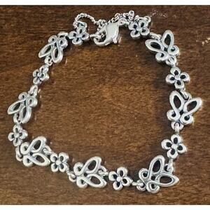 New James Avery RETIRED Sterling Silver Butterfly And Flowers Bracelet Size M 7”